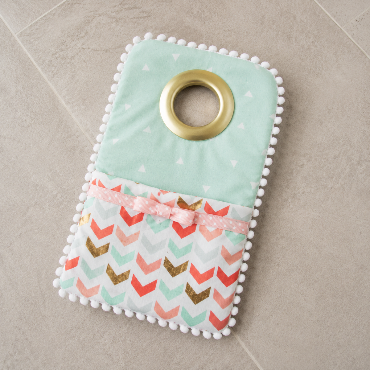 Easy Phone Charger Holder with Pockets